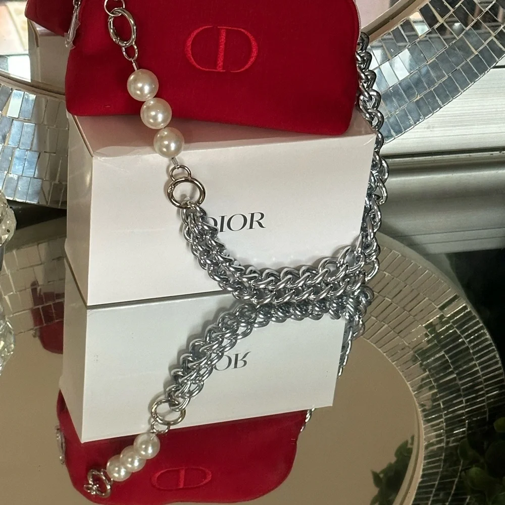 Dior - Picture 12 of 16